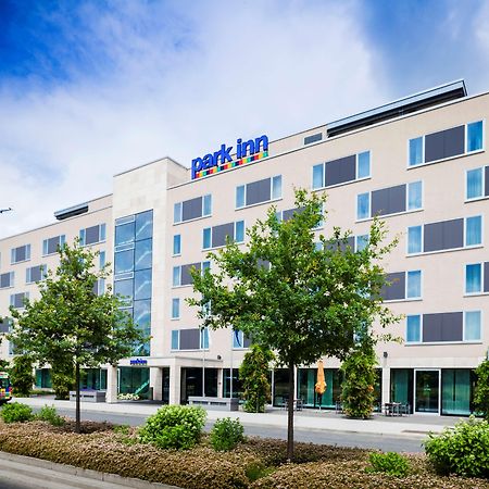 Park Inn By Radisson Frankfurt Airport Frankfurt am Main ภายนอก รูปภาพ