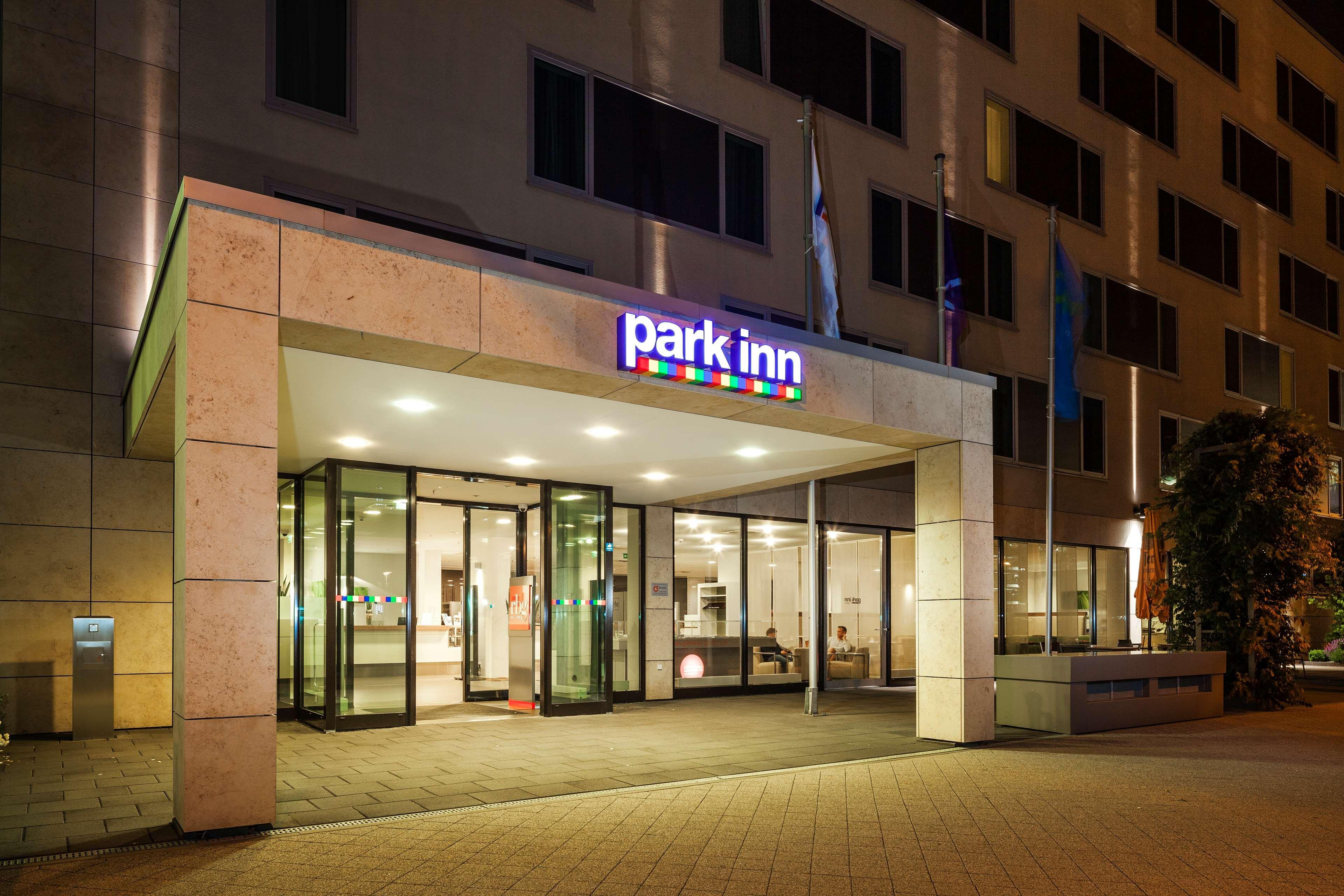 Park Inn By Radisson Frankfurt Airport Frankfurt am Main ภายนอก รูปภาพ