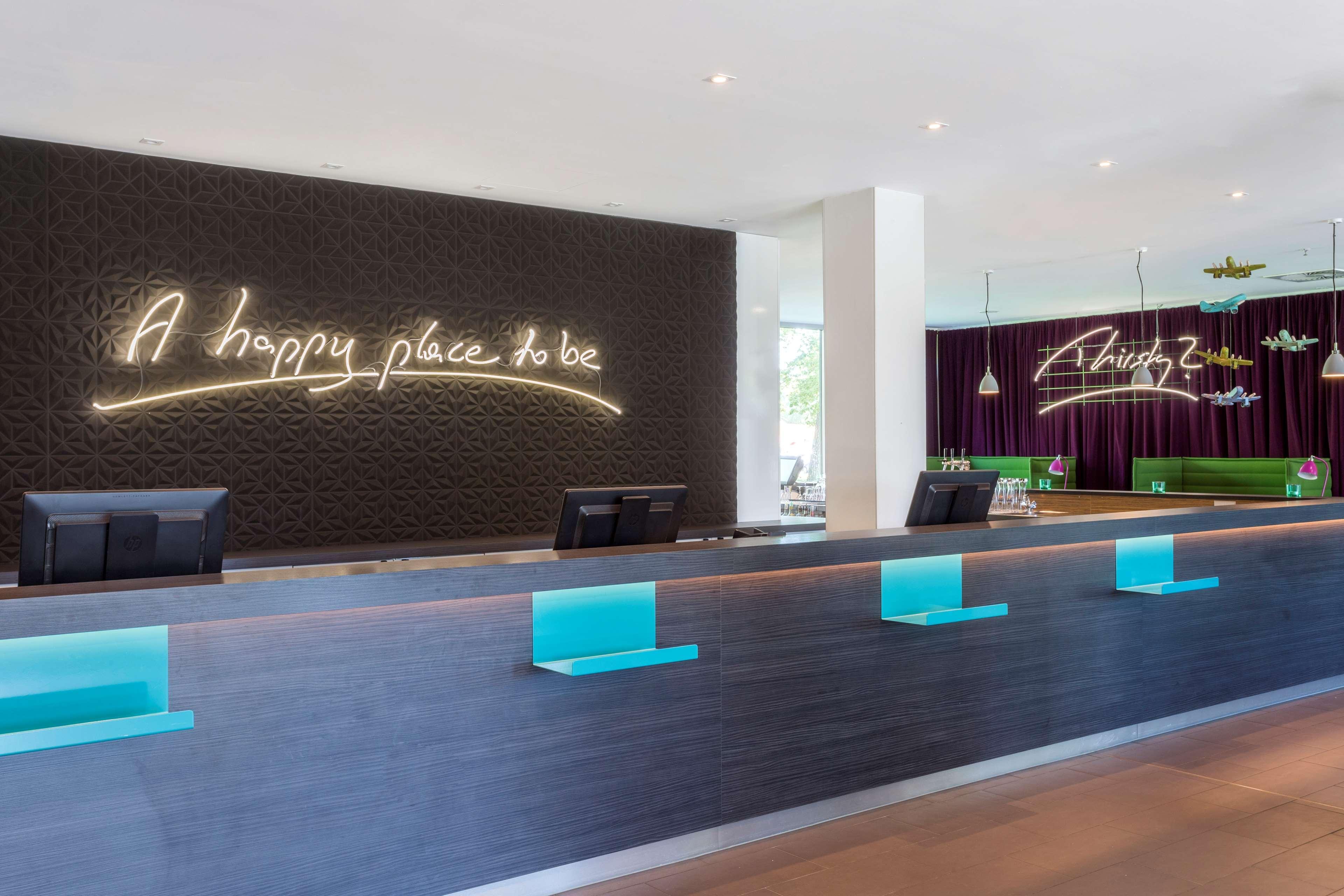 Park Inn By Radisson Frankfurt Airport Frankfurt am Main ภายนอก รูปภาพ
