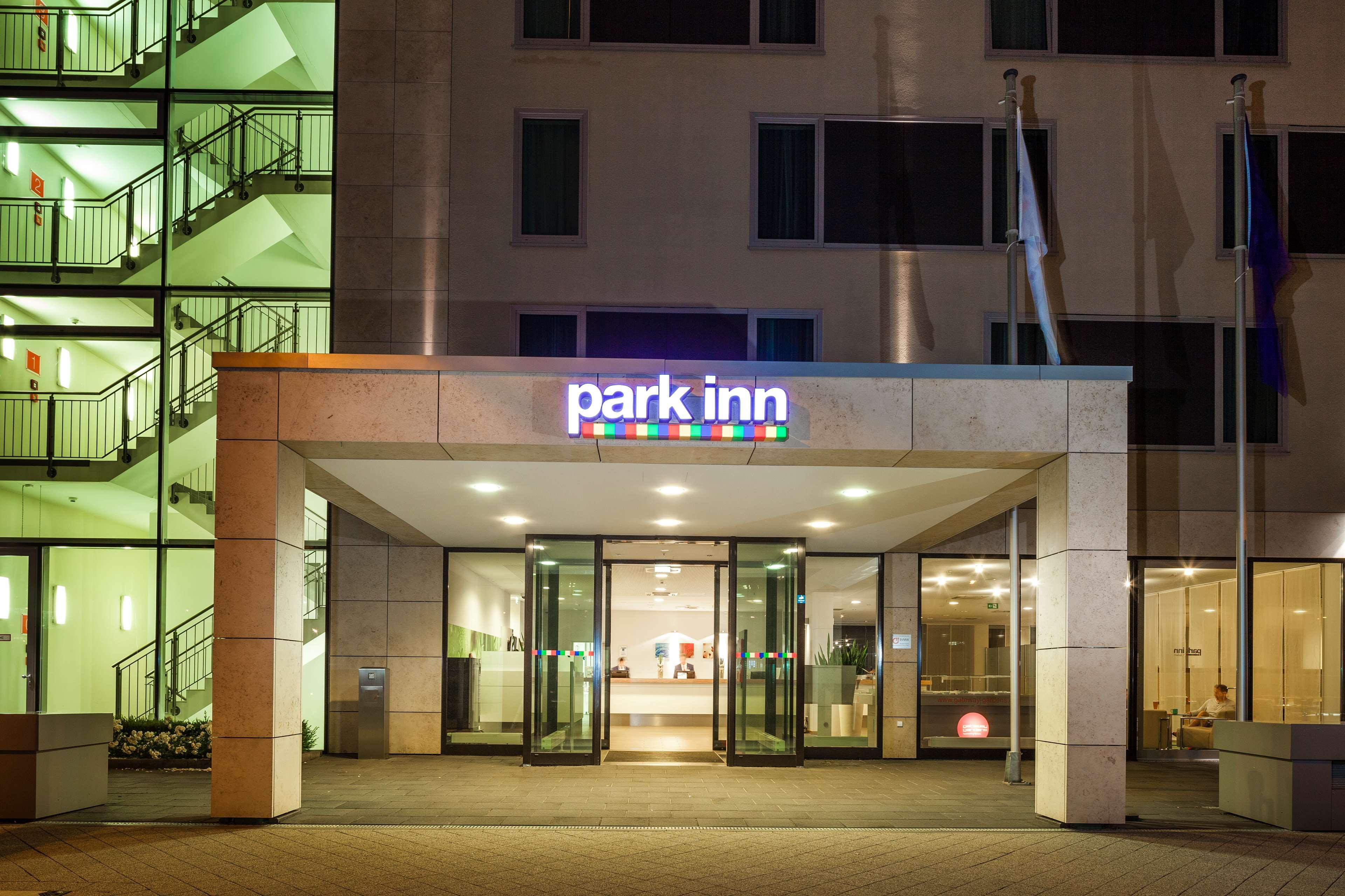 Park Inn By Radisson Frankfurt Airport Frankfurt am Main ภายนอก รูปภาพ