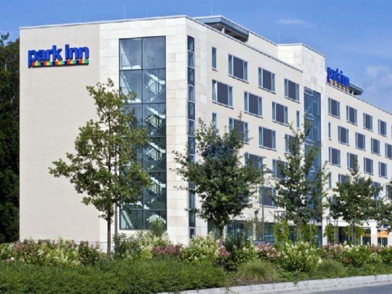 Park Inn By Radisson Frankfurt Airport Frankfurt am Main ภายนอก รูปภาพ