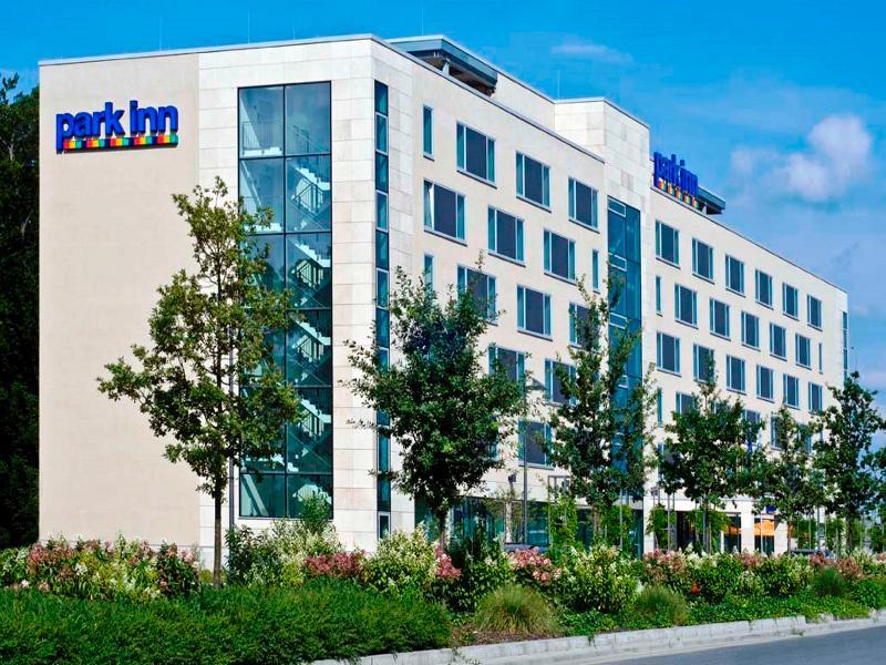 Park Inn By Radisson Frankfurt Airport Frankfurt am Main ภายนอก รูปภาพ